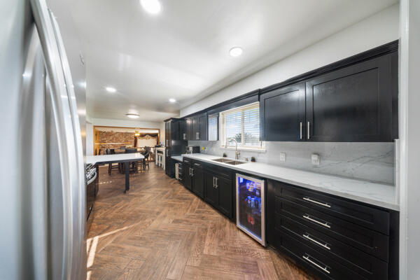38368 Road 132, Cutler, CA 93615
