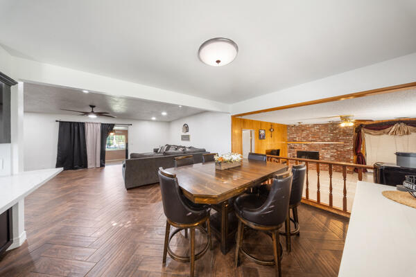 38368 Road 132, Cutler, CA 93615