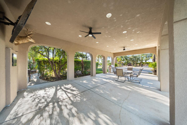38368 Road 132, Cutler, CA 93615