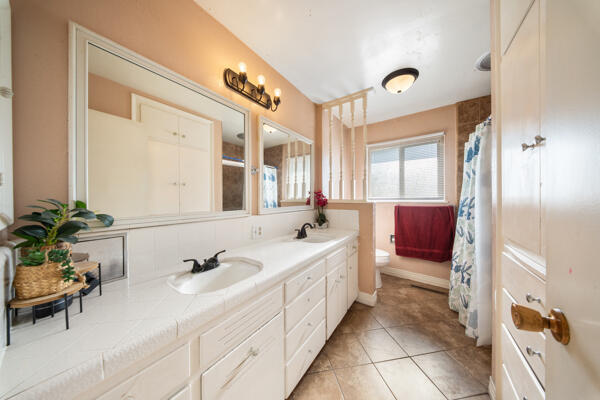 38368 Road 132, Cutler, CA 93615