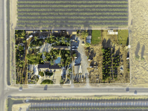 38368 Road 132, Cutler, CA 93615