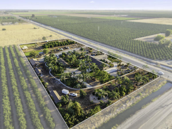 38368 Road 132, Cutler, CA 93615