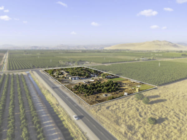 38368 Road 132, Cutler, CA 93615