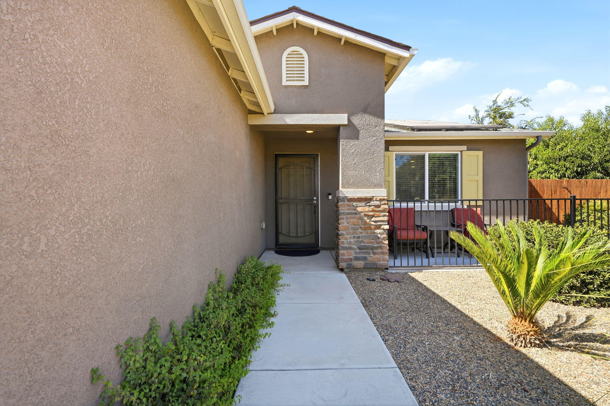 2244 Eldridge Ave, Tulare, CA 93274