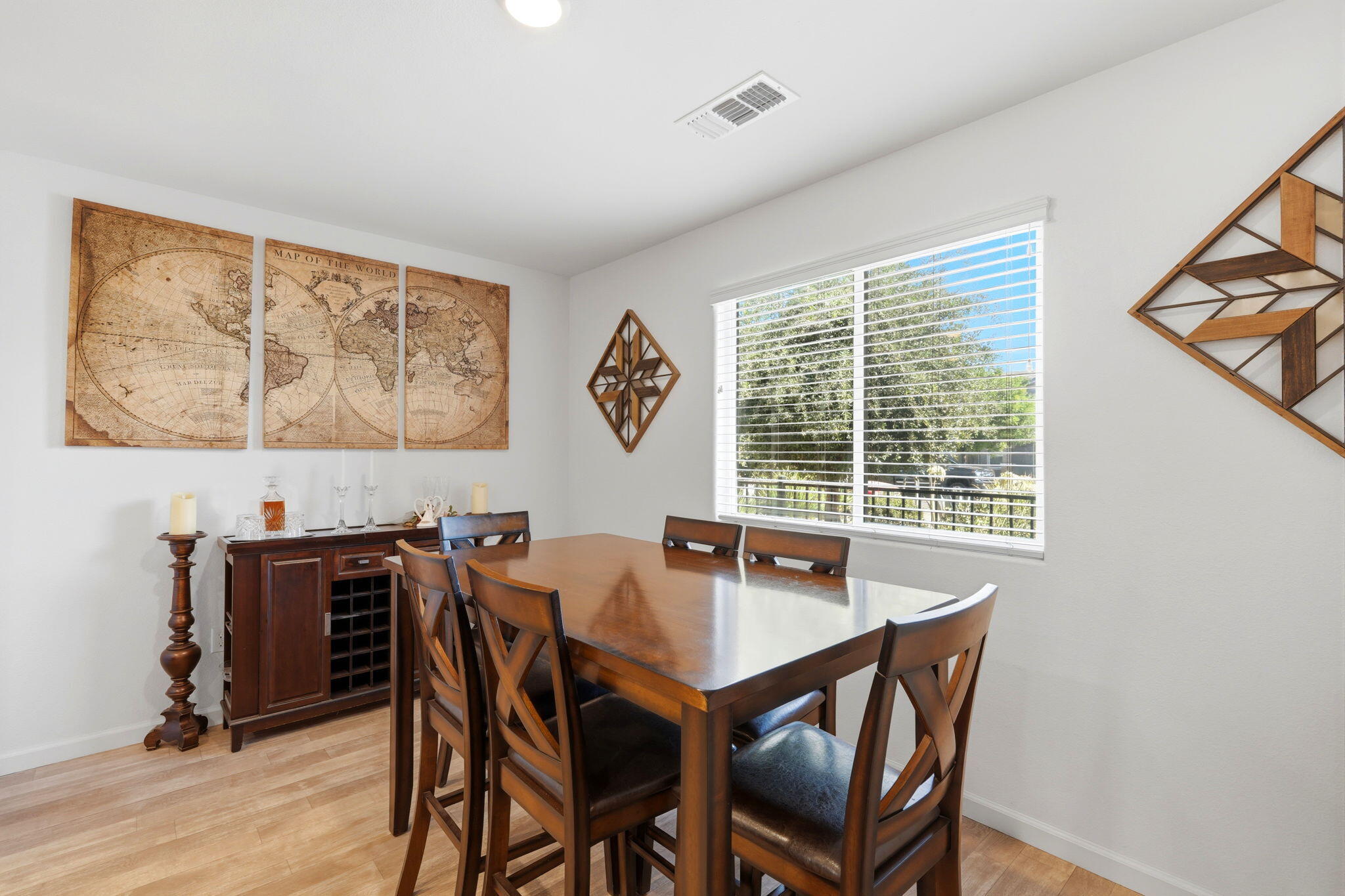 2244 Eldridge Ave, Tulare, CA 93274