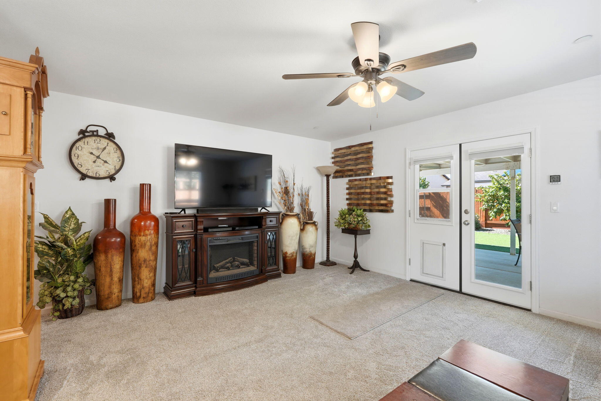 2244 Eldridge Ave, Tulare, CA 93274