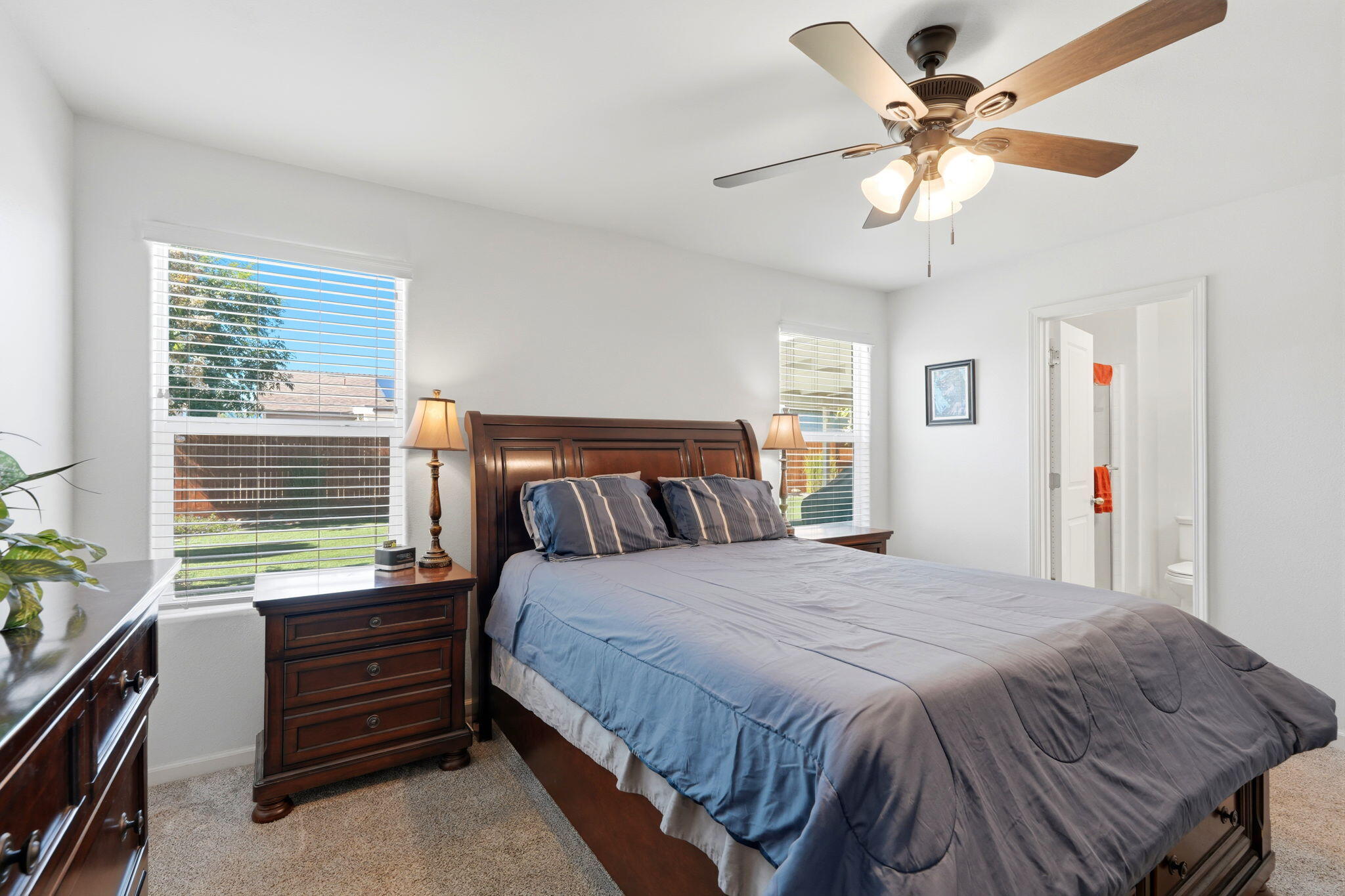2244 Eldridge Ave, Tulare, CA 93274