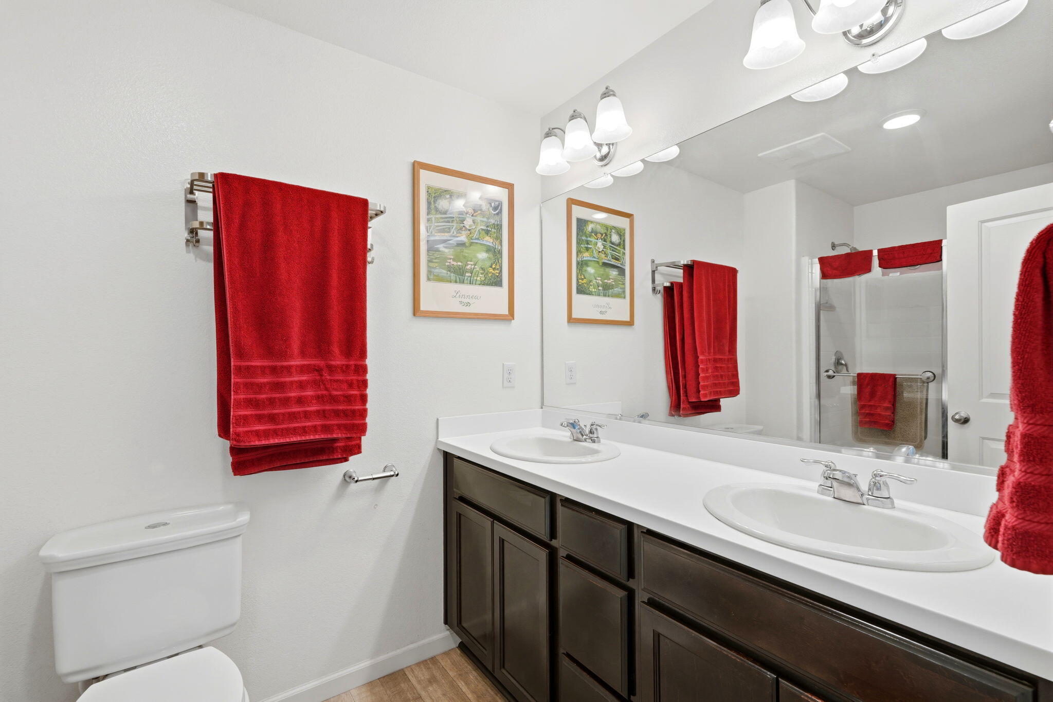 2244 Eldridge Ave, Tulare, CA 93274