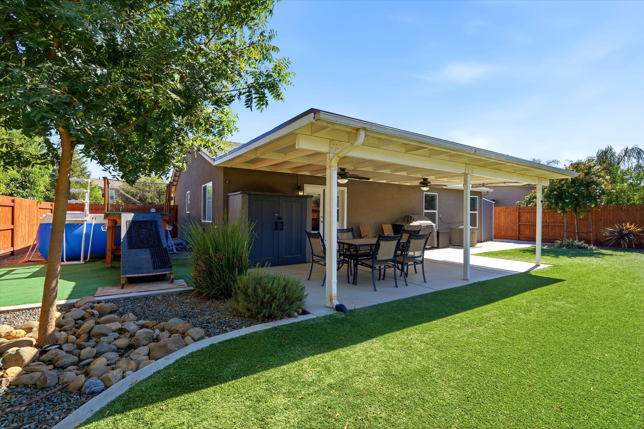 2244 Eldridge Ave, Tulare, CA 93274