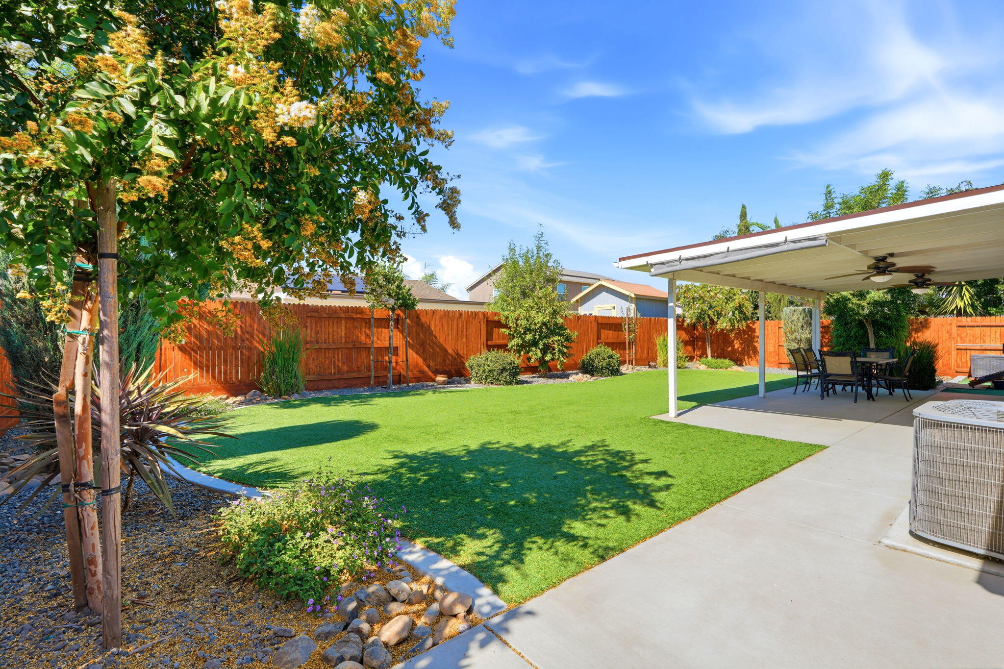 2244 Eldridge Ave, Tulare, CA 93274