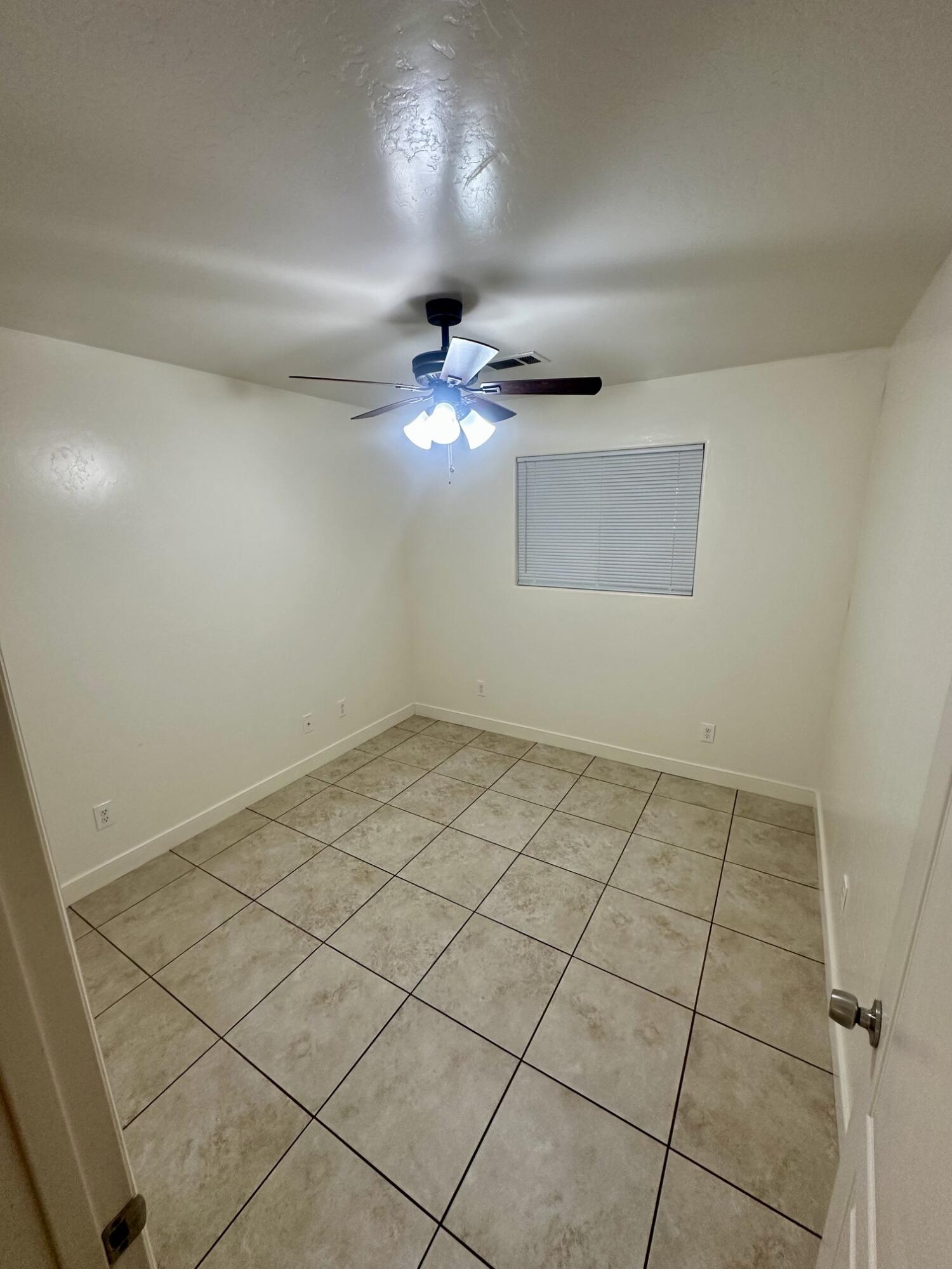 1561 W Juliet, Tulare, CA 93274