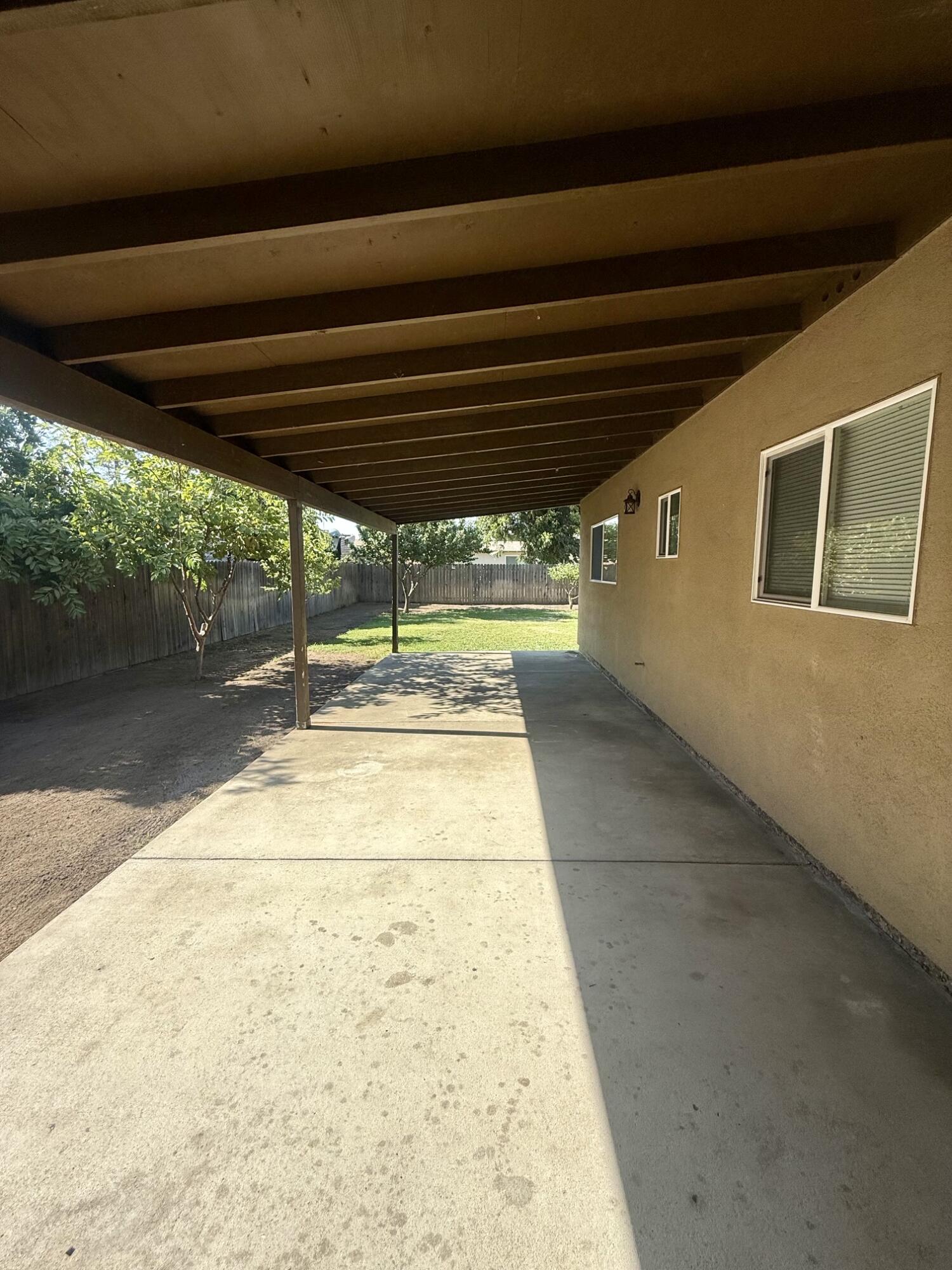 1561 W Juliet, Tulare, CA 93274