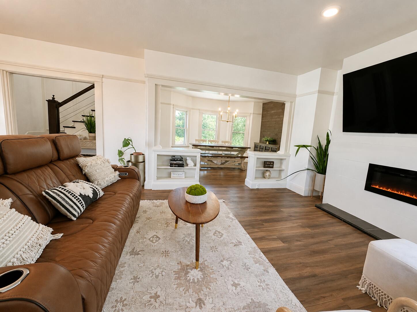 1041 S Kaweah Ave, Exeter, CA 93221