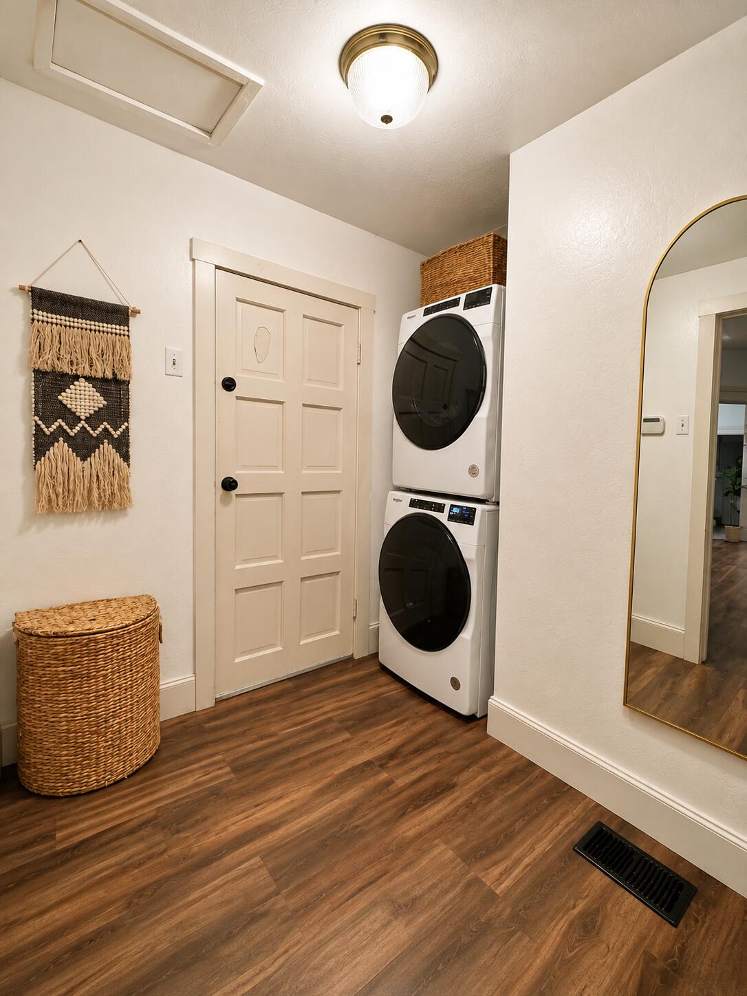 1041 S Kaweah Ave, Exeter, CA 93221