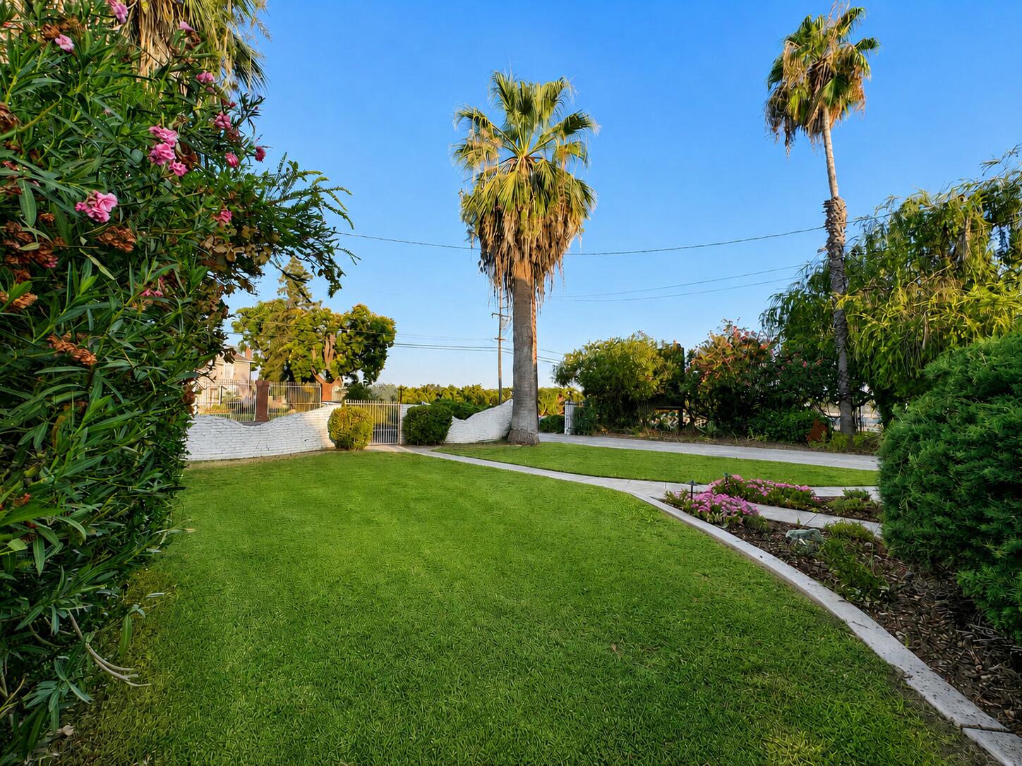 1041 S Kaweah Ave, Exeter, CA 93221