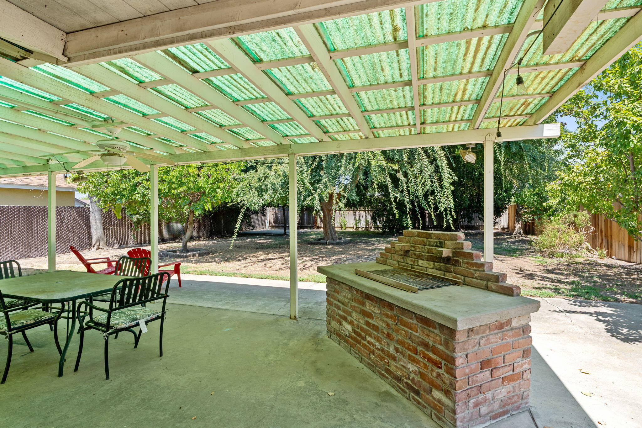 2212 Goldridge St, Selma, CA 93662