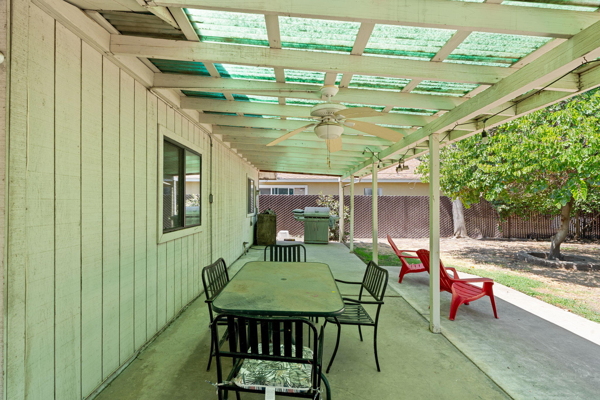 2212 Goldridge St, Selma, CA 93662