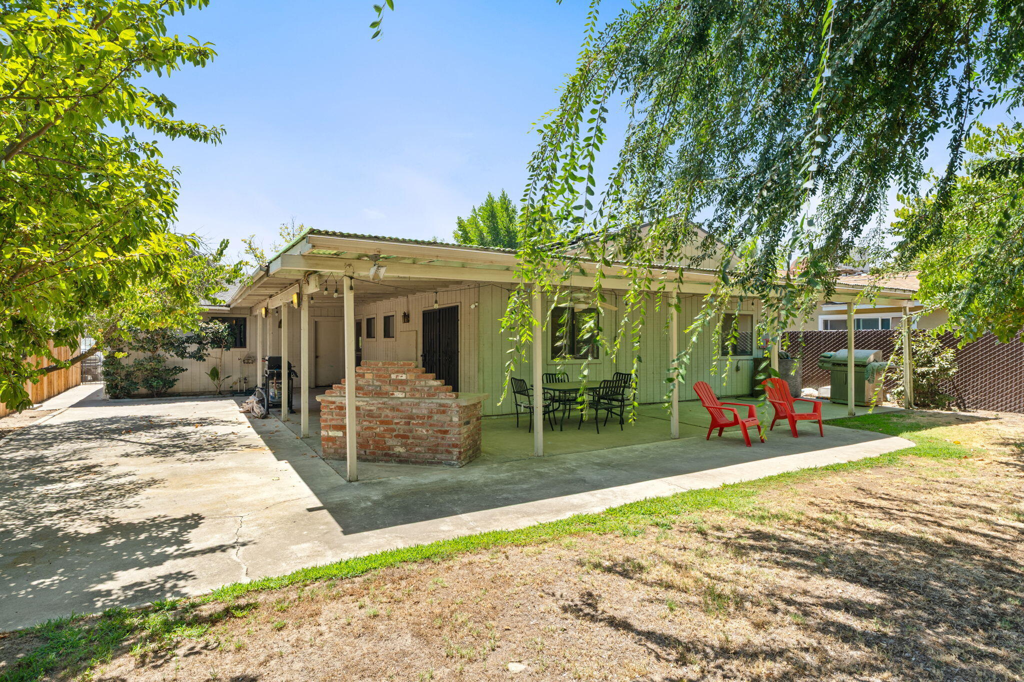 2212 Goldridge St, Selma, CA 93662