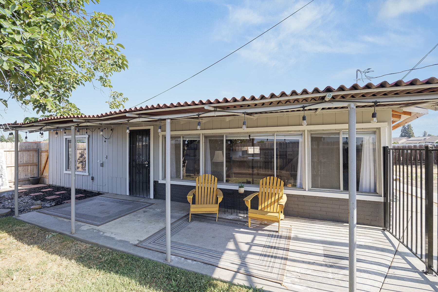 1240 E K Ave, Visalia, CA 93292