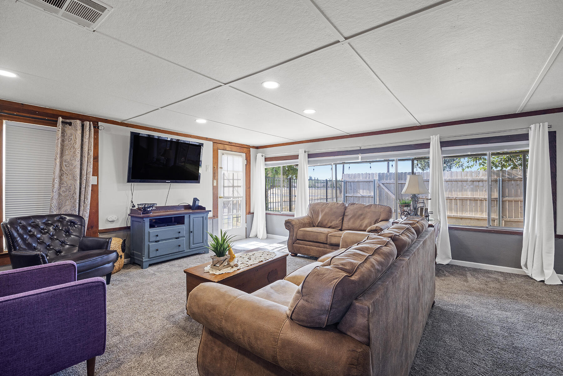 1240 E K Ave, Visalia, CA 93292