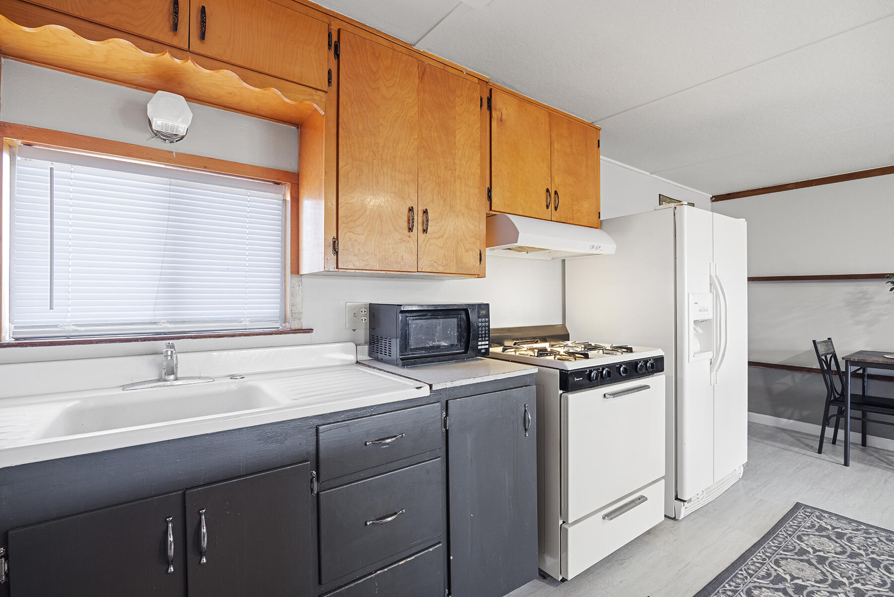 1240 E K Ave, Visalia, CA 93292