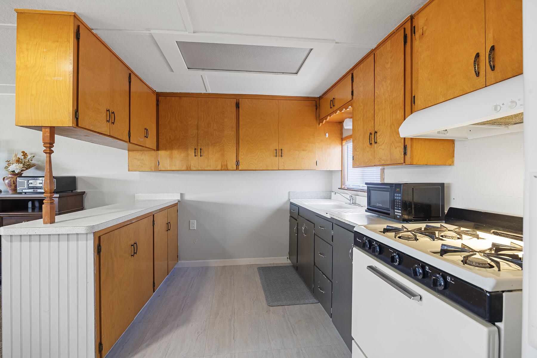 1240 E K Ave, Visalia, CA 93292