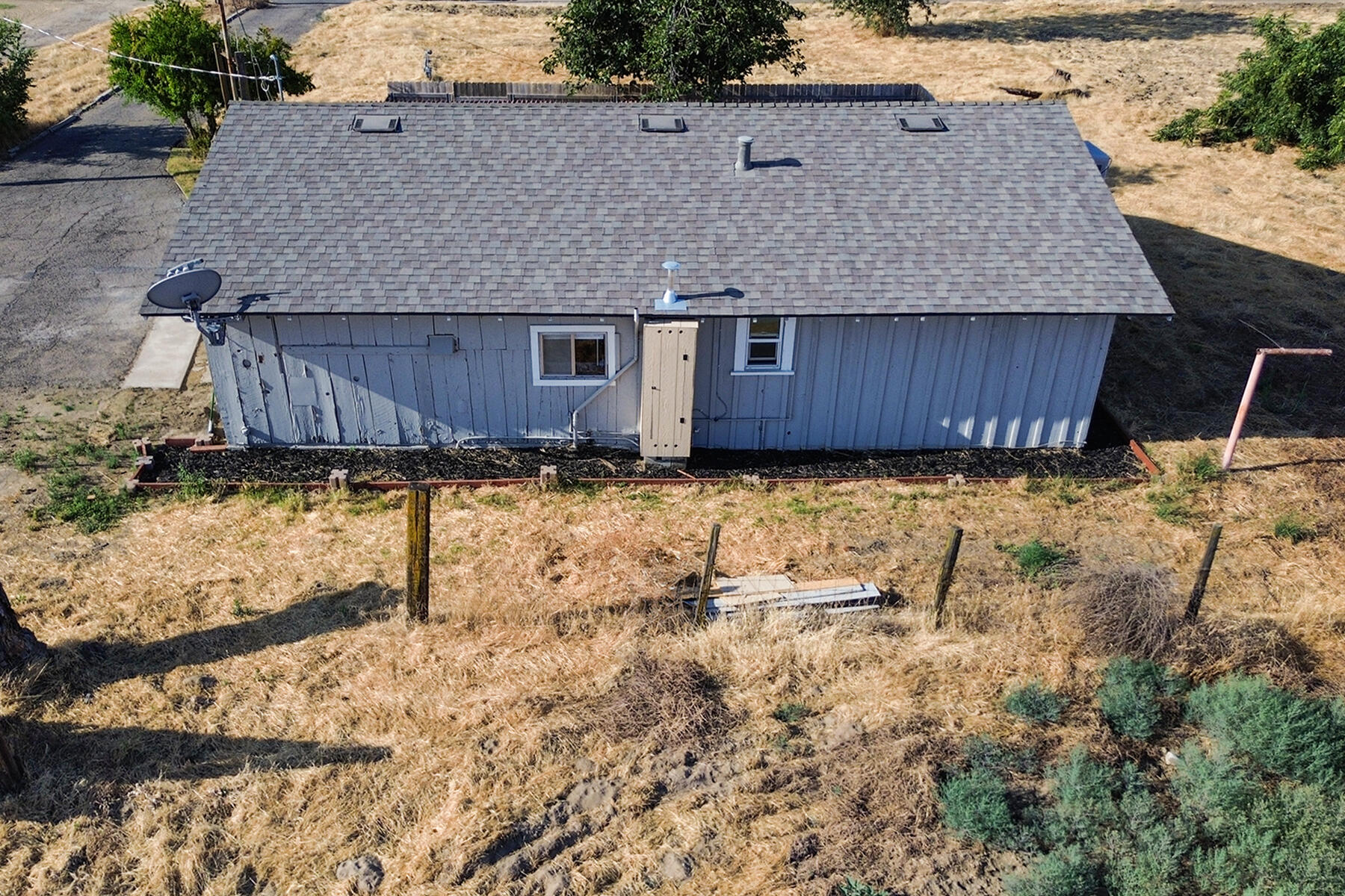 1240 E K Ave, Visalia, CA 93292