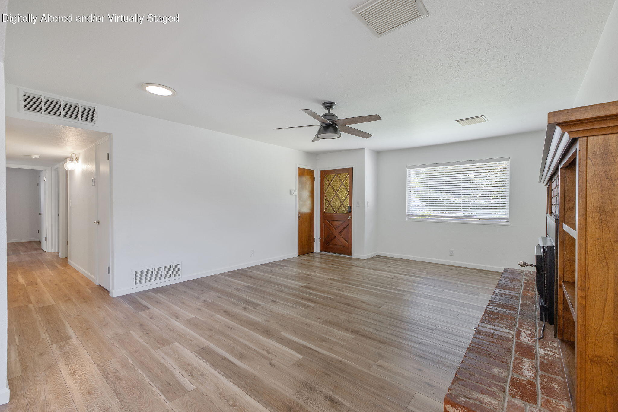 2423 S Locust St, Visalia, CA 93277
