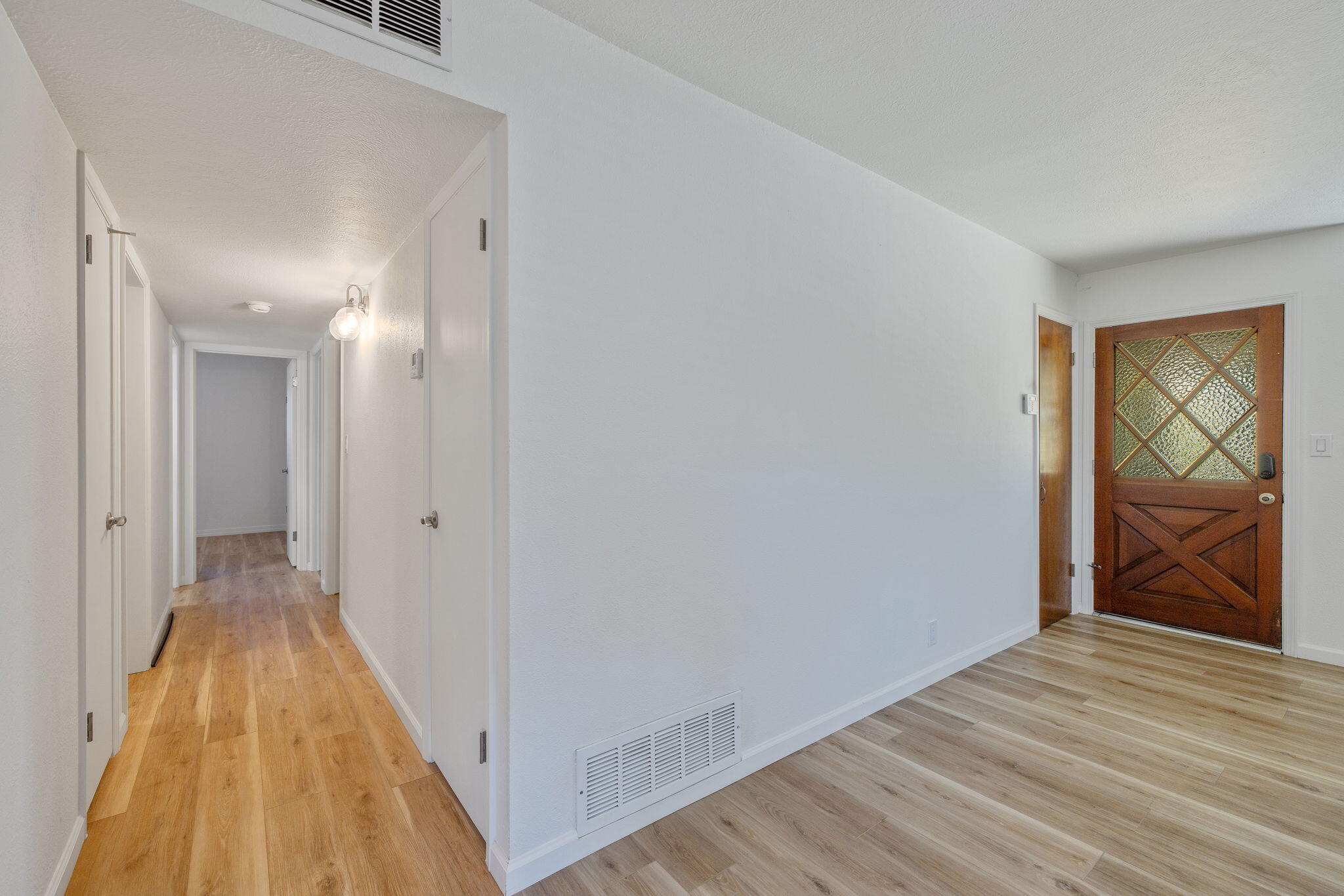 2423 S Locust St, Visalia, CA 93277