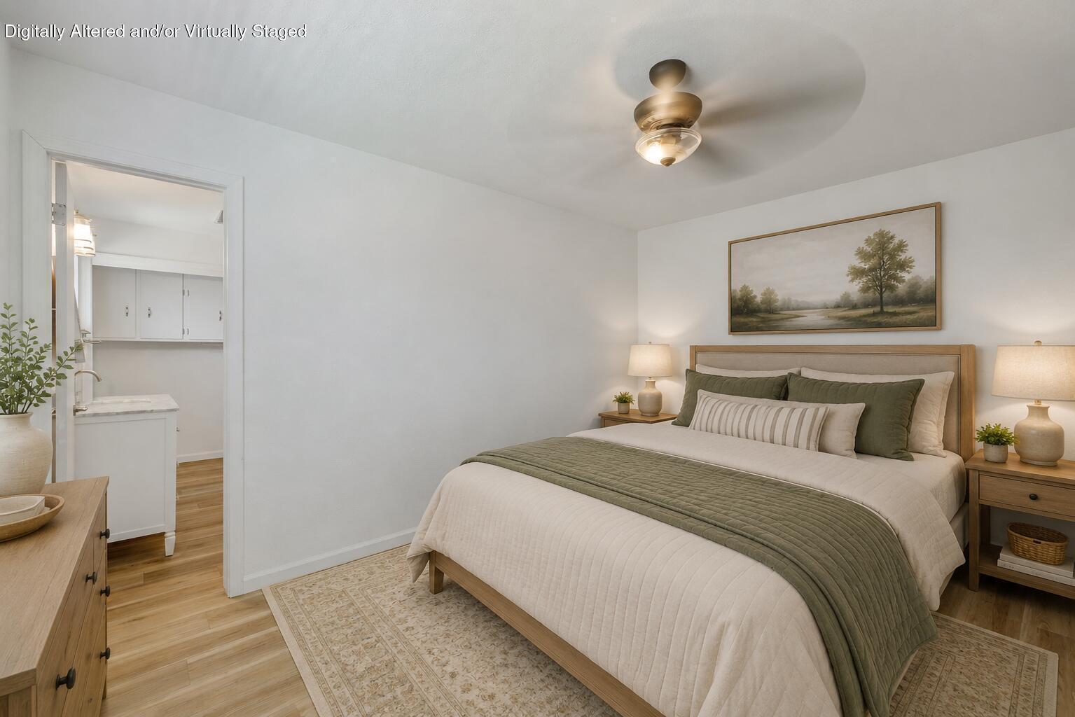 2423 S Locust St, Visalia, CA 93277
