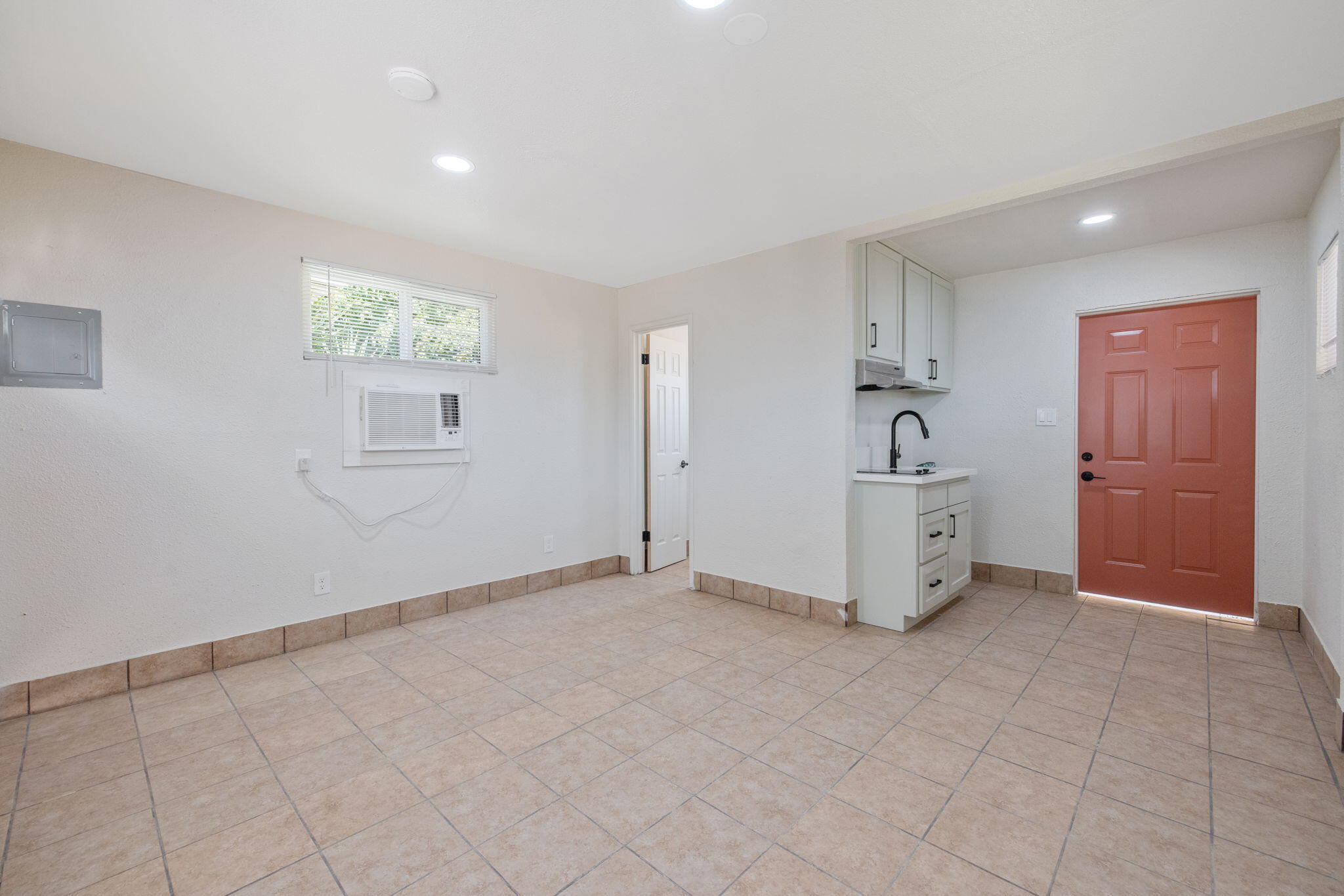 19415 Empire St, Stratford, CA 93266