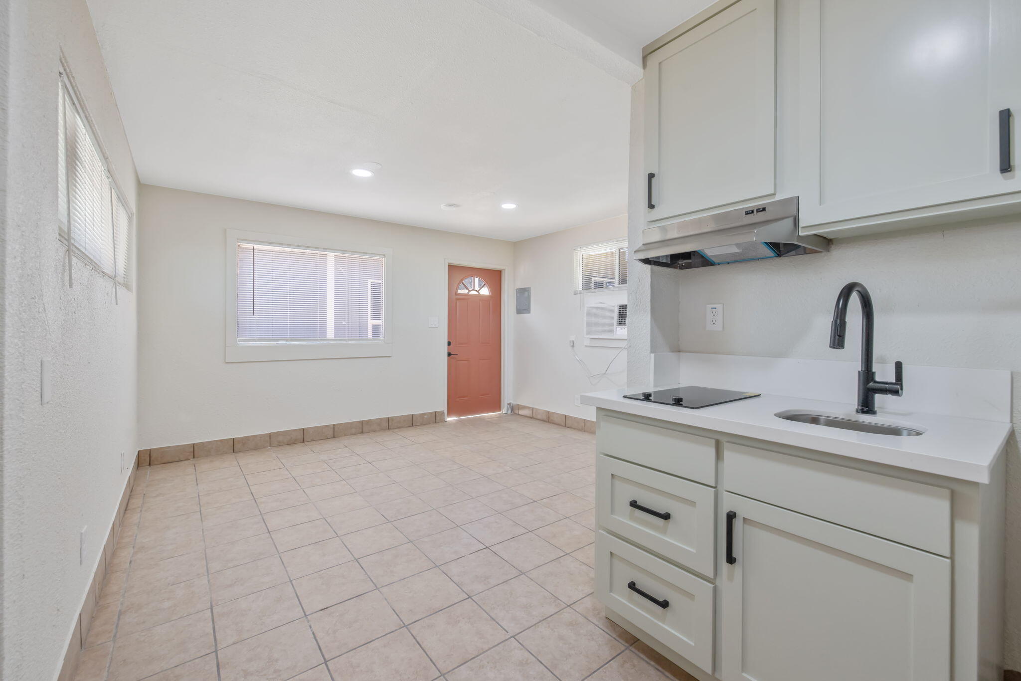 19415 Empire St, Stratford, CA 93266