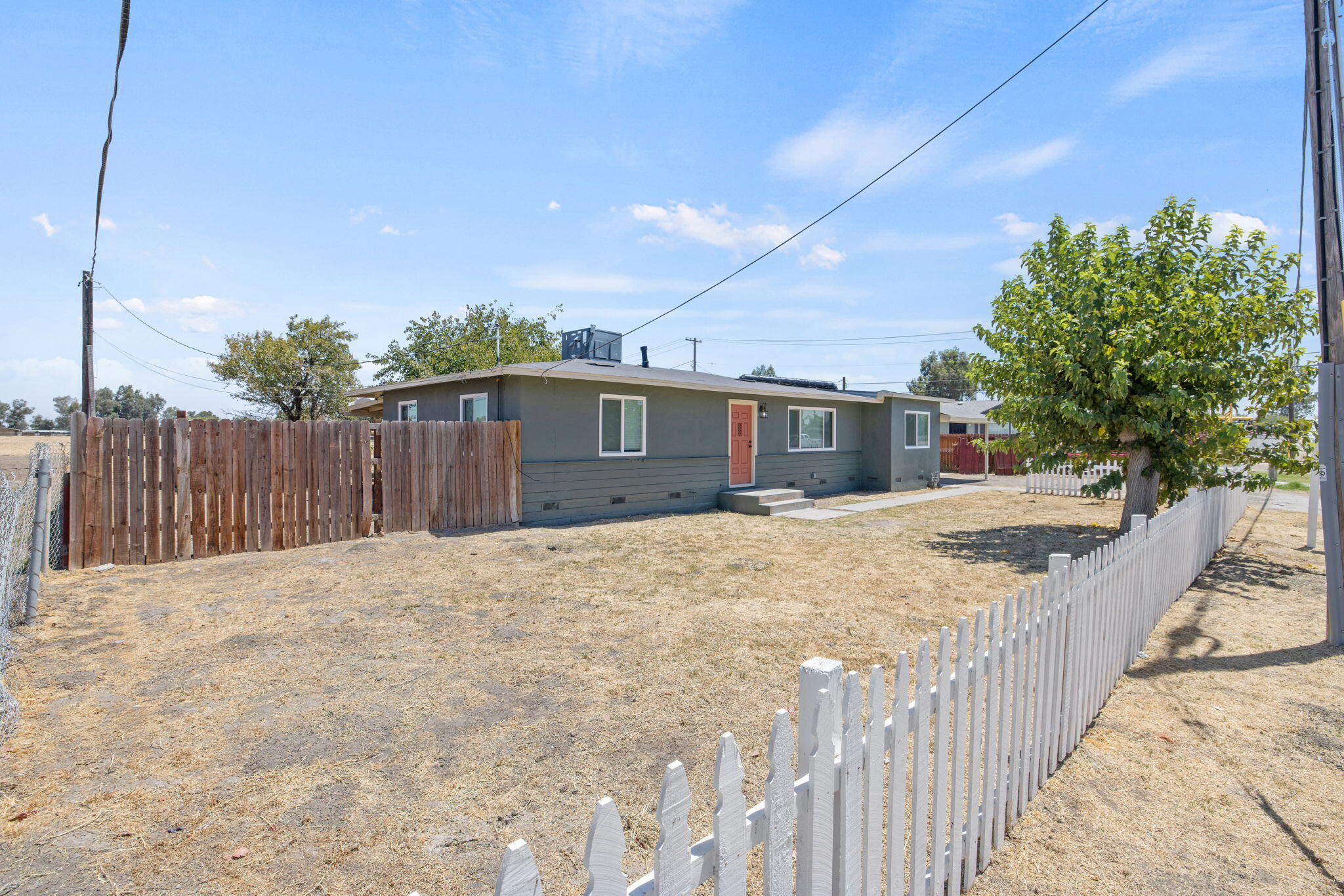 19415 Empire St, Stratford, CA 93266