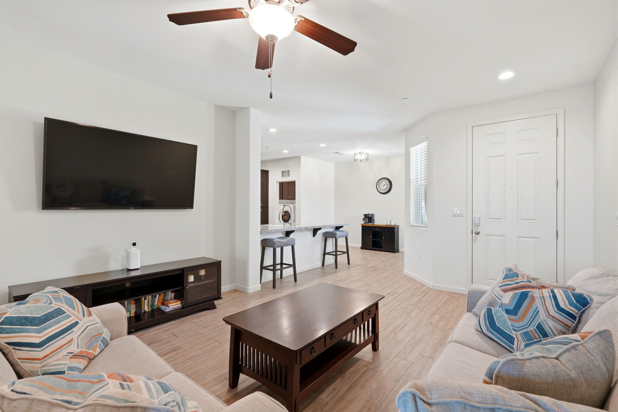 3111 Manchester St, Tulare, CA 93274