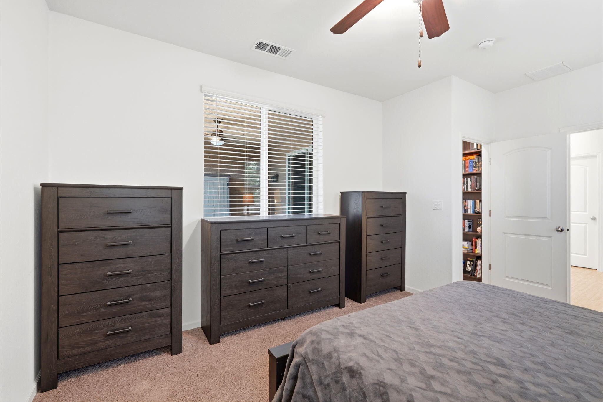 3111 Manchester St, Tulare, CA 93274