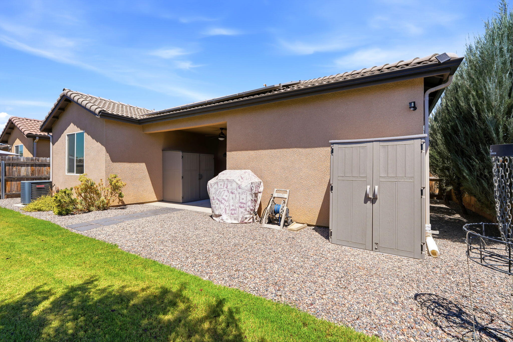 3111 Manchester St, Tulare, CA 93274