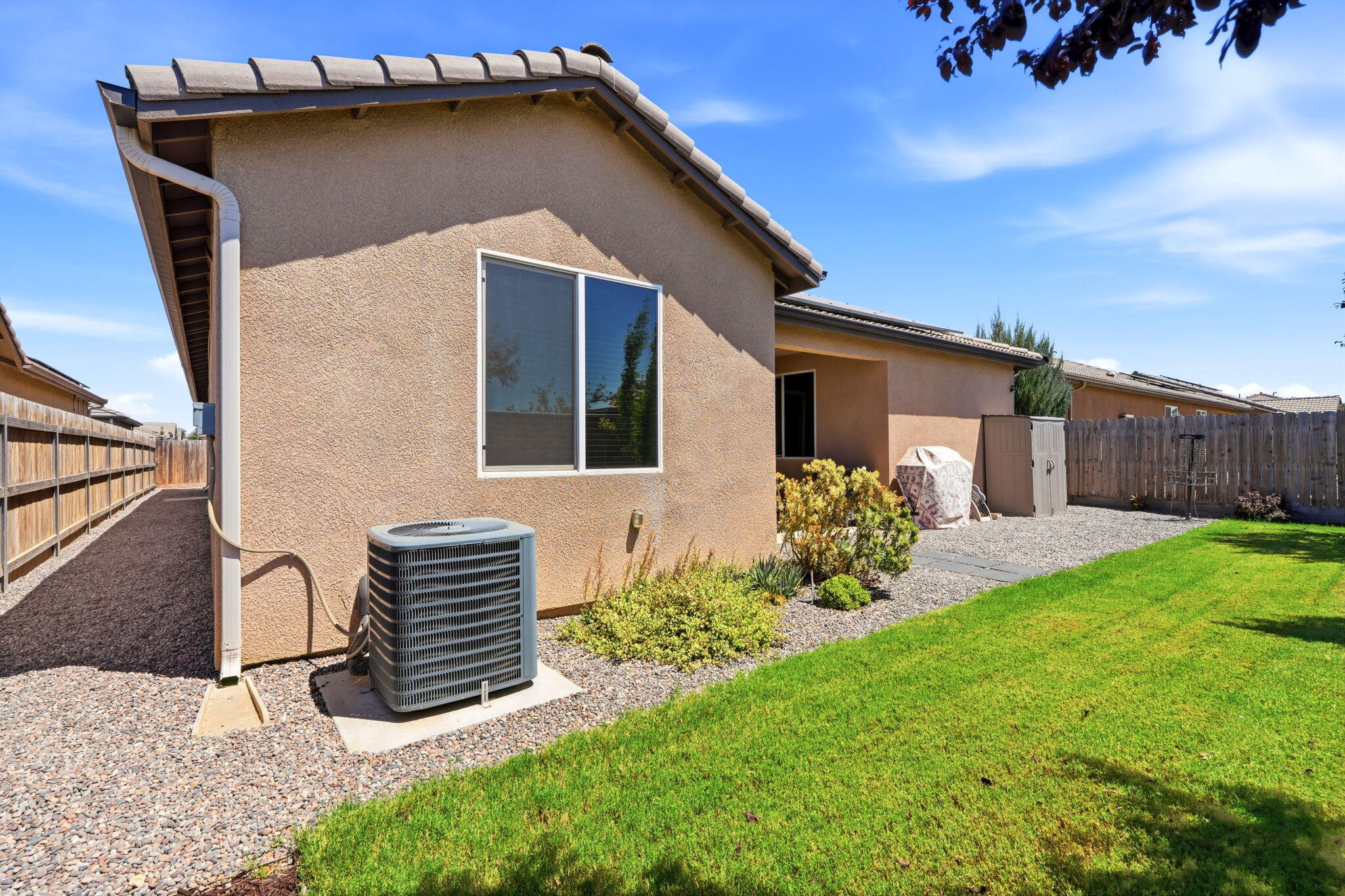3111 Manchester St, Tulare, CA 93274