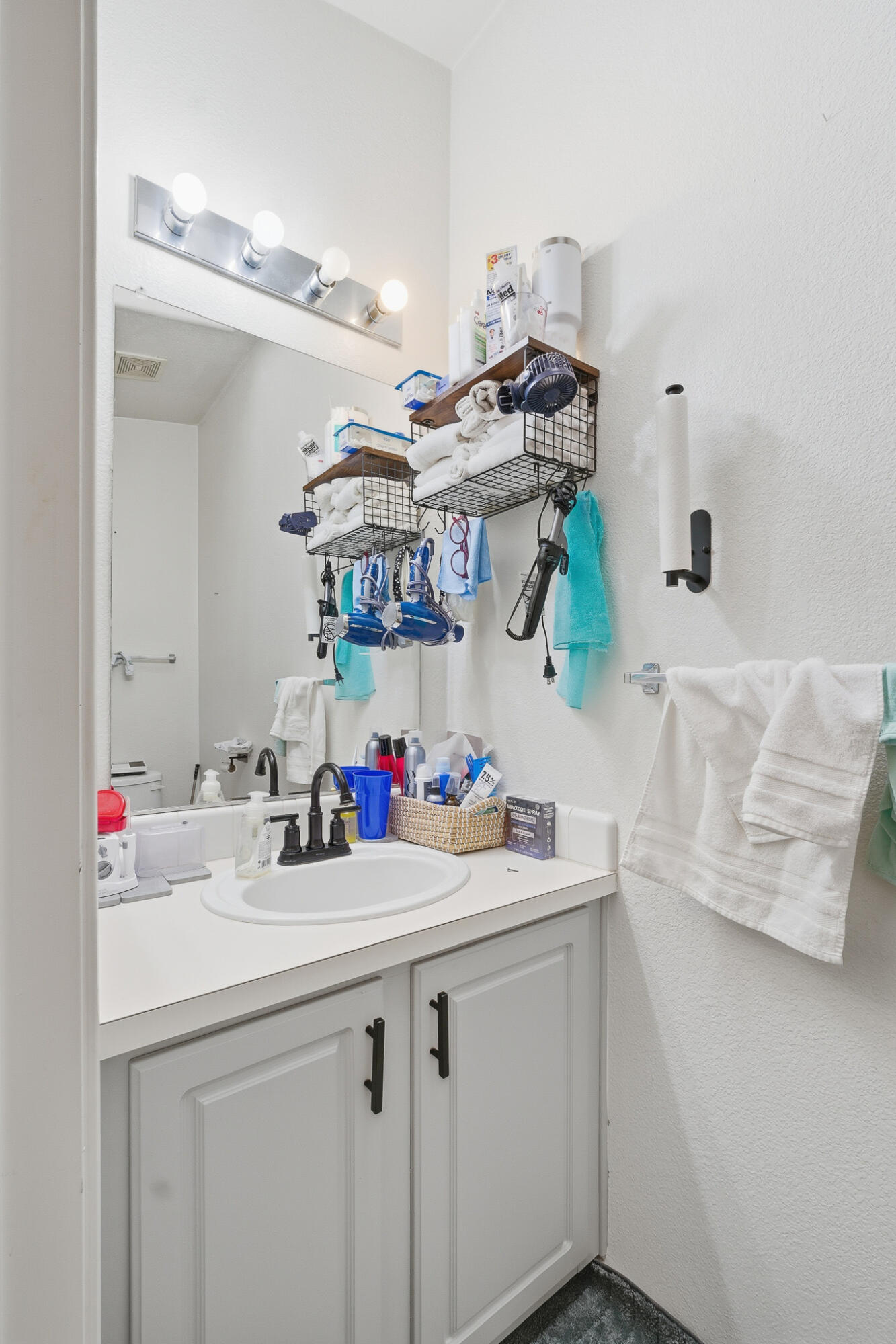 900 E Rankin Ave #121, Tulare, CA 93274