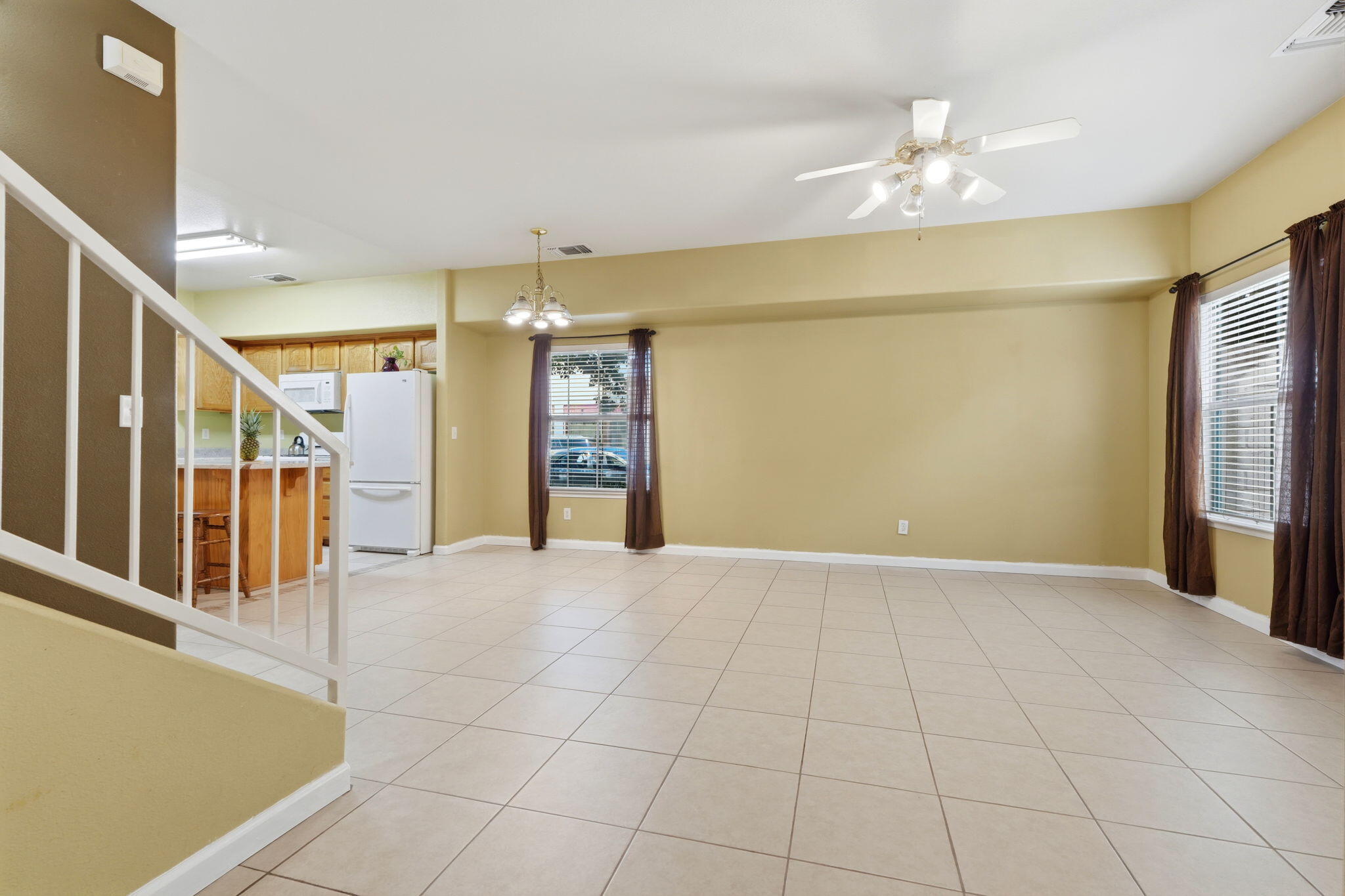 201 N Sweetbriar Ave, Lindsay, CA 93247
