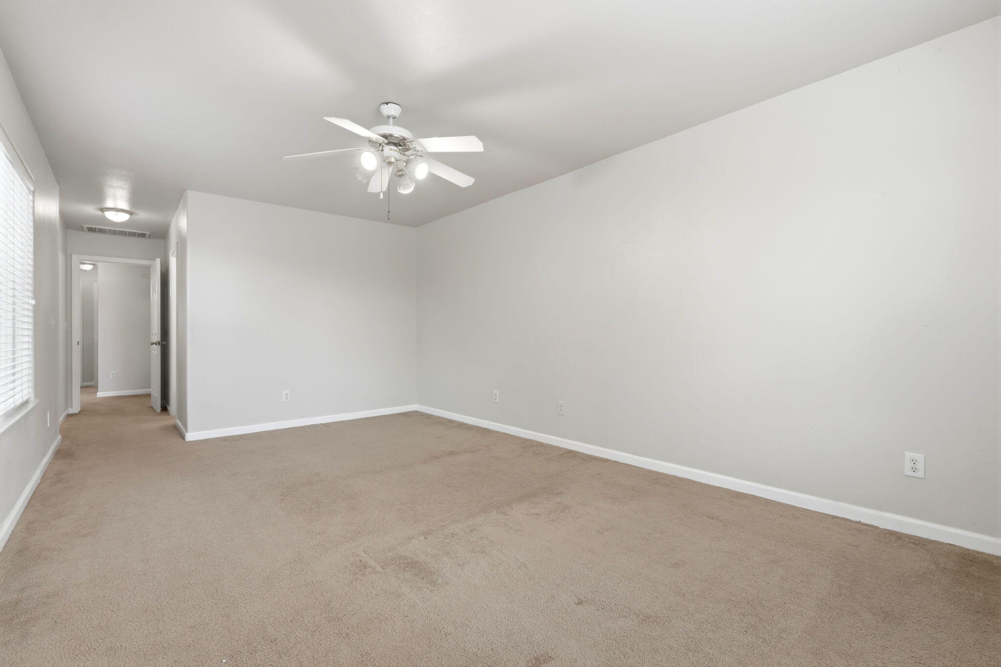 201 N Sweetbriar Ave, Lindsay, CA 93247