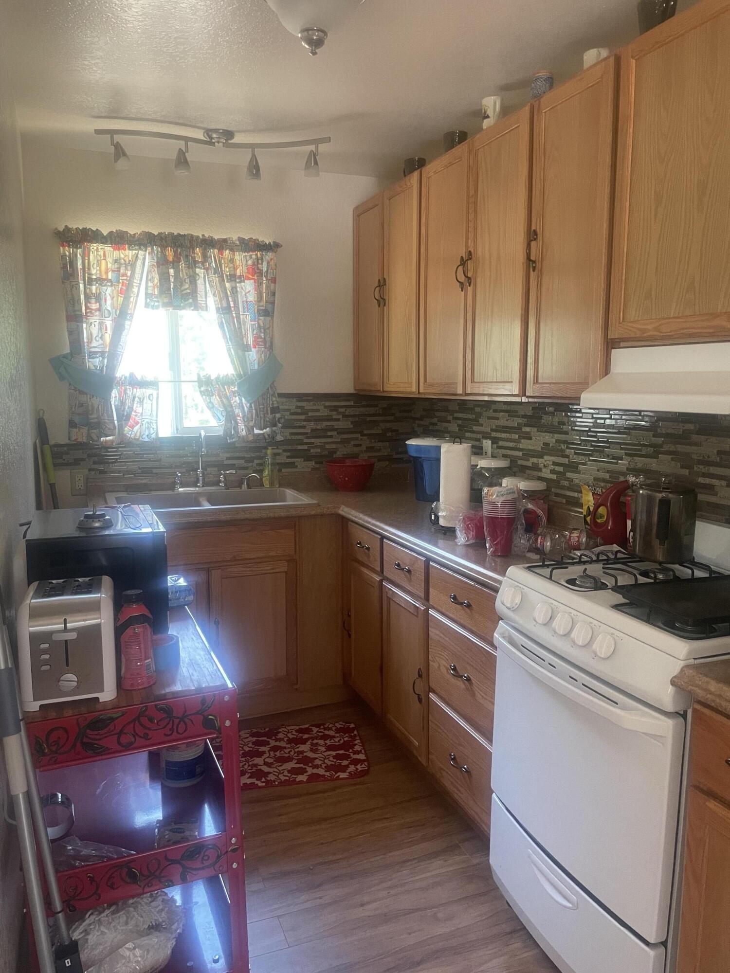 16 Coy Flat Road, Springville, CA 93265