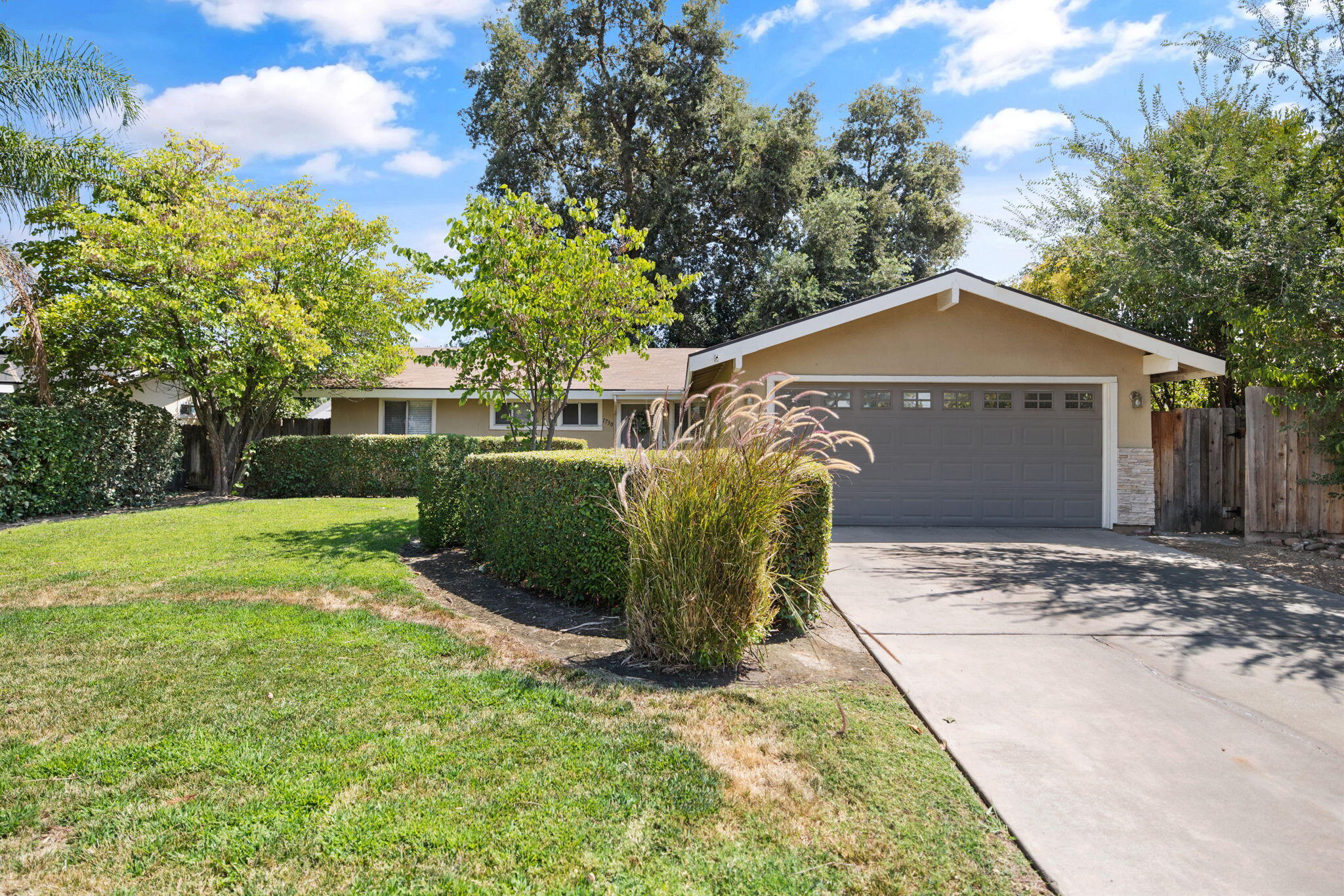 1730 S Atwood St, Visalia, CA 93277