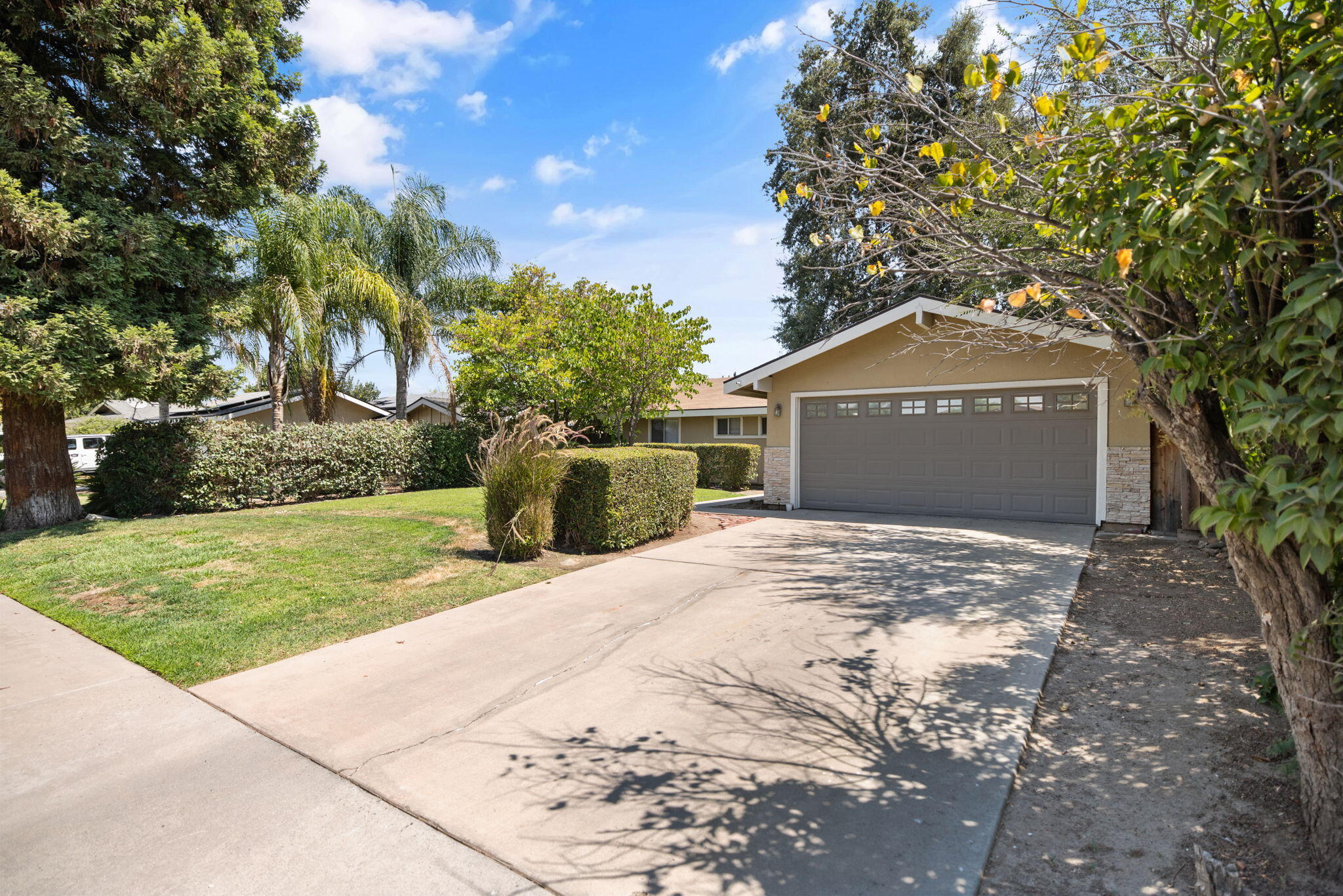 1730 S Atwood St, Visalia, CA 93277