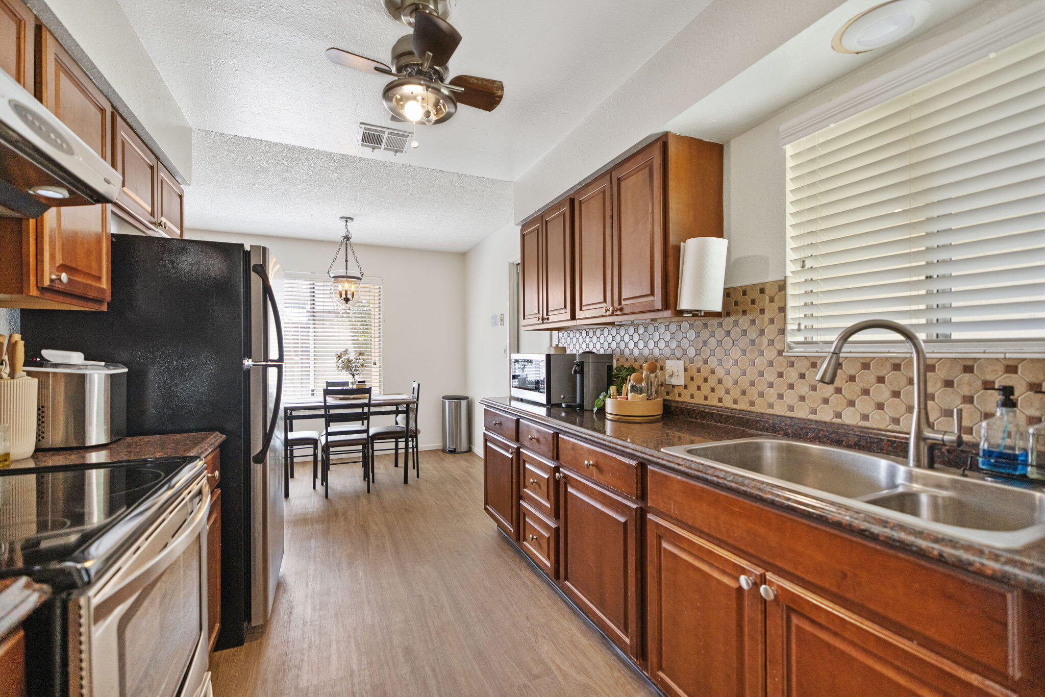 1730 S Atwood St, Visalia, CA 93277