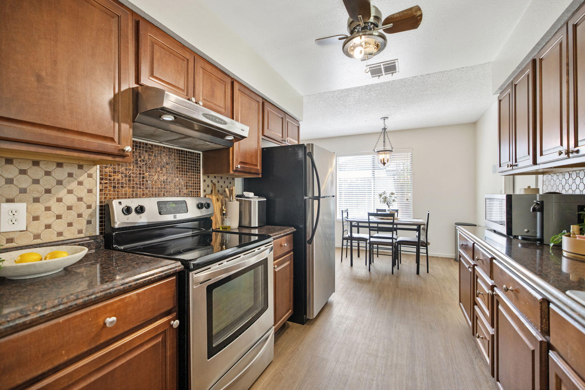 1730 S Atwood St, Visalia, CA 93277