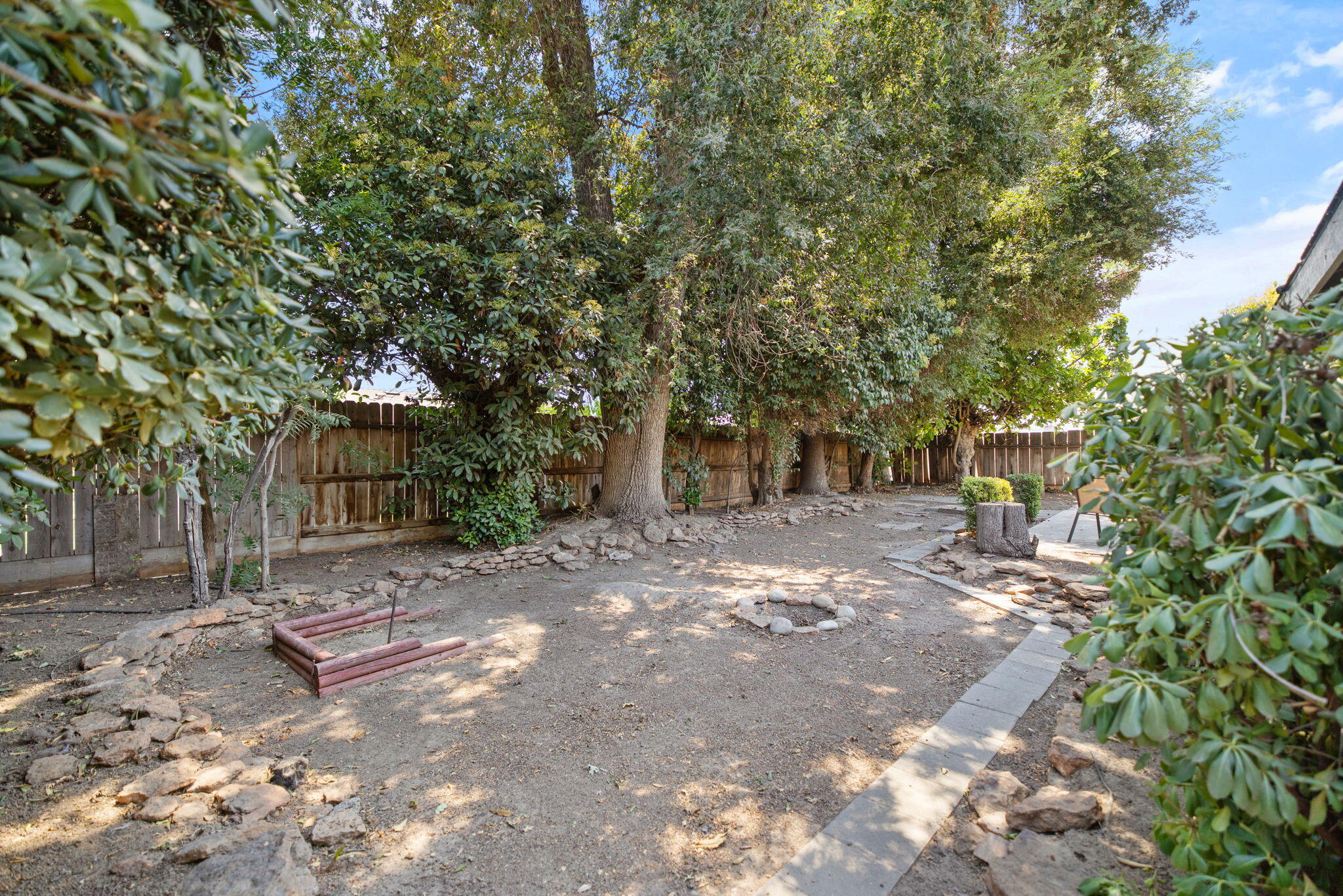 1730 S Atwood St, Visalia, CA 93277