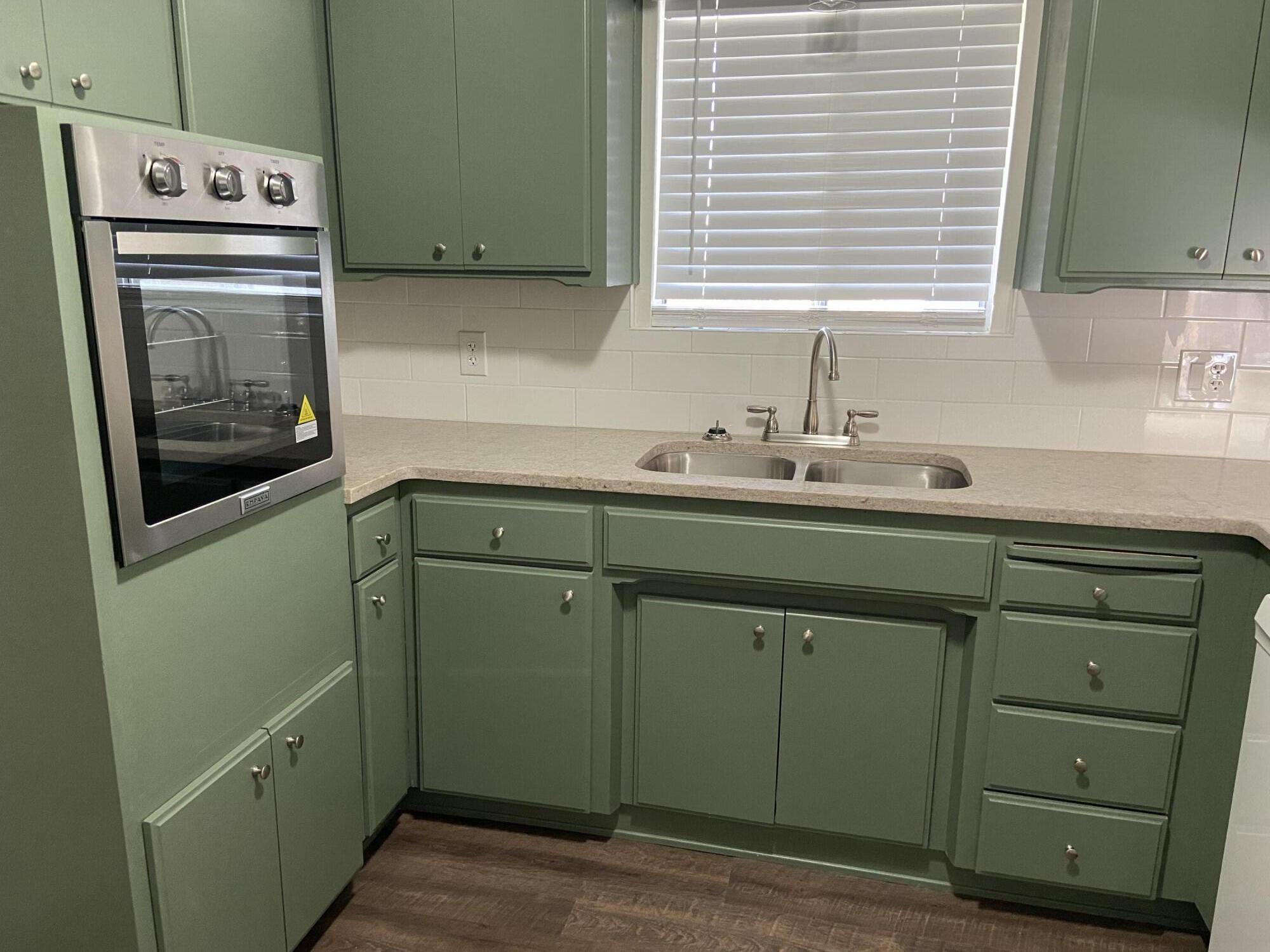 1711 W Kanai Ave, Porterville, CA 93257