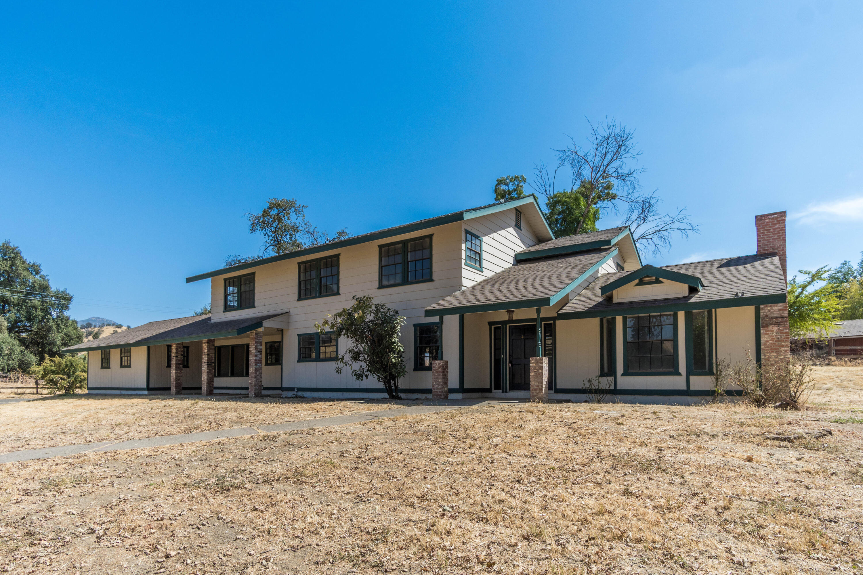 32100 Success Valley Dr, Porterville, CA 93257