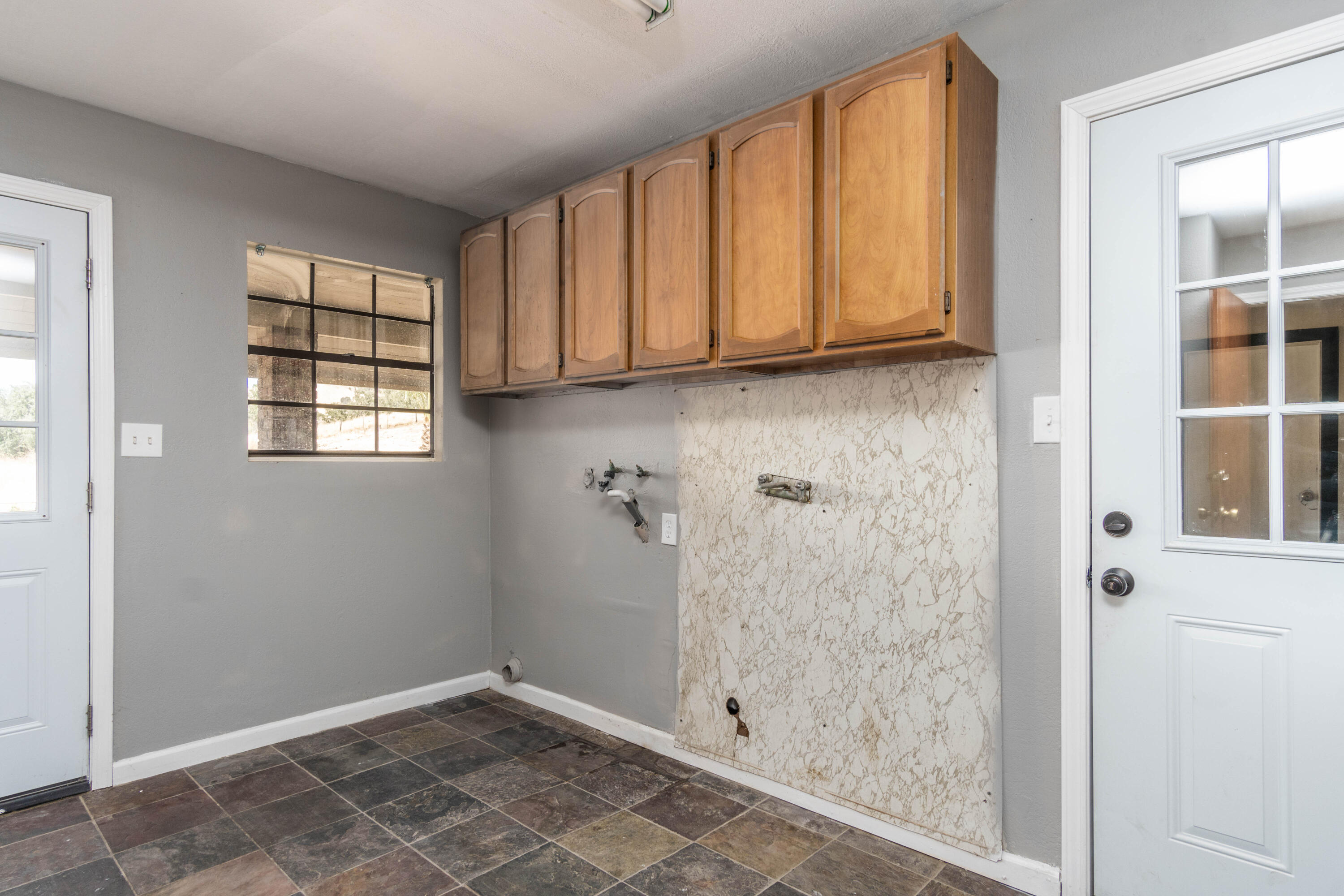 32100 Success Valley Dr, Porterville, CA 93257
