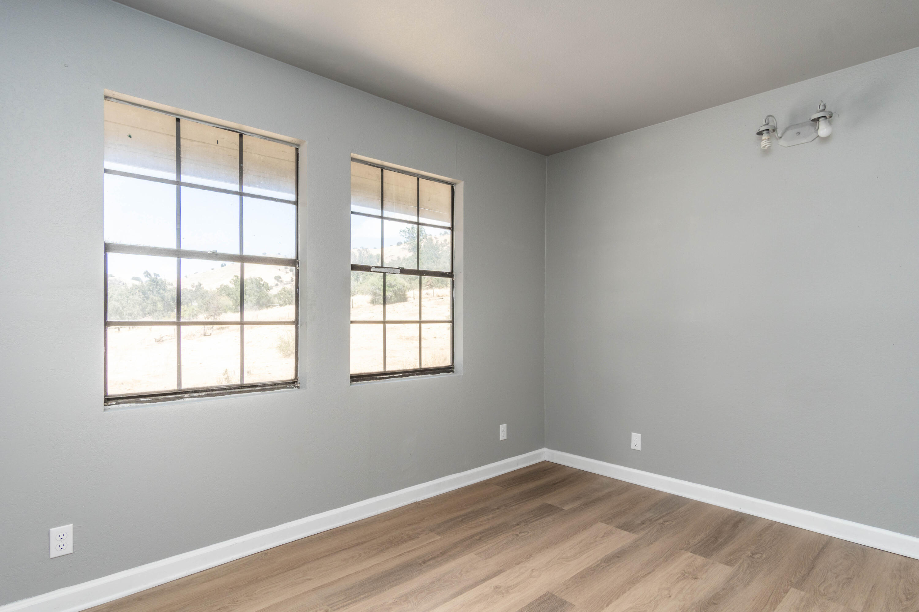 32100 Success Valley Dr, Porterville, CA 93257